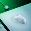 felimich-rz01-05630200-r3u1-02.webp Razer Viper V4 Pro Blanco – Mouse Gamer Inalámbrico