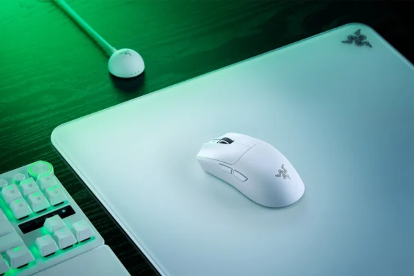 felimich-rz01-05630200-r3u1-02.webp Razer Viper V4 Pro Blanco – Mouse Gamer Inalámbrico
