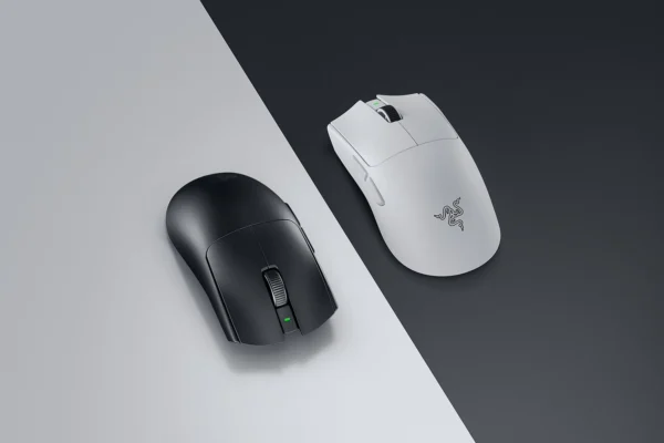 felimich-rz01-05630200-r3u1-05.webp Razer Viper V4 Pro Blanco – Mouse Gamer Inalámbrico